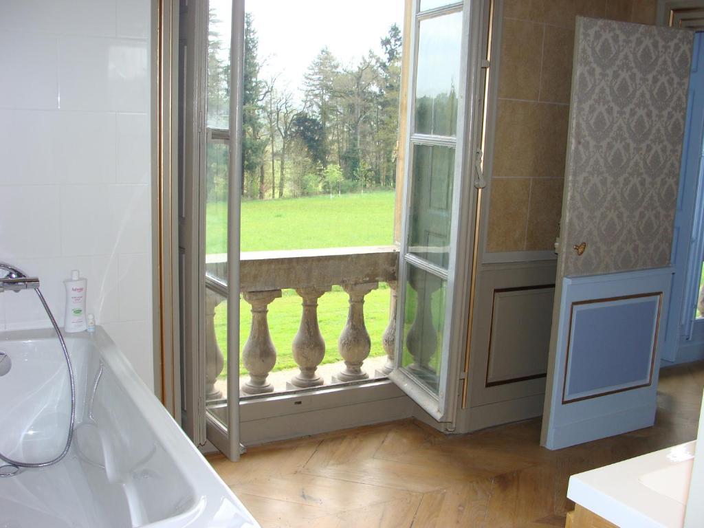 Le Chateau D'Ailly Parigny  Habitación foto